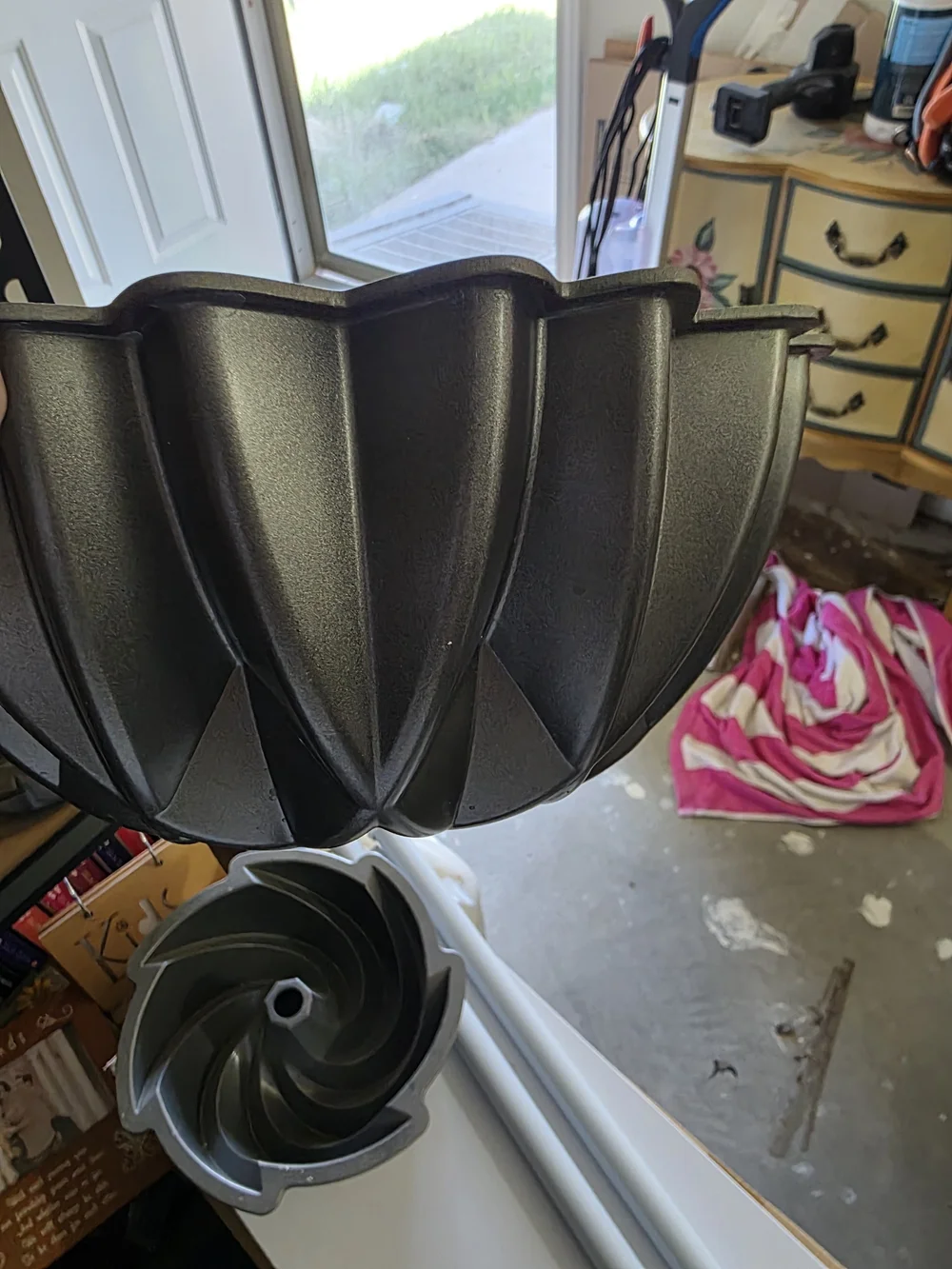 Non-Brand Grey Bundt Cake Pan - Starburst Design